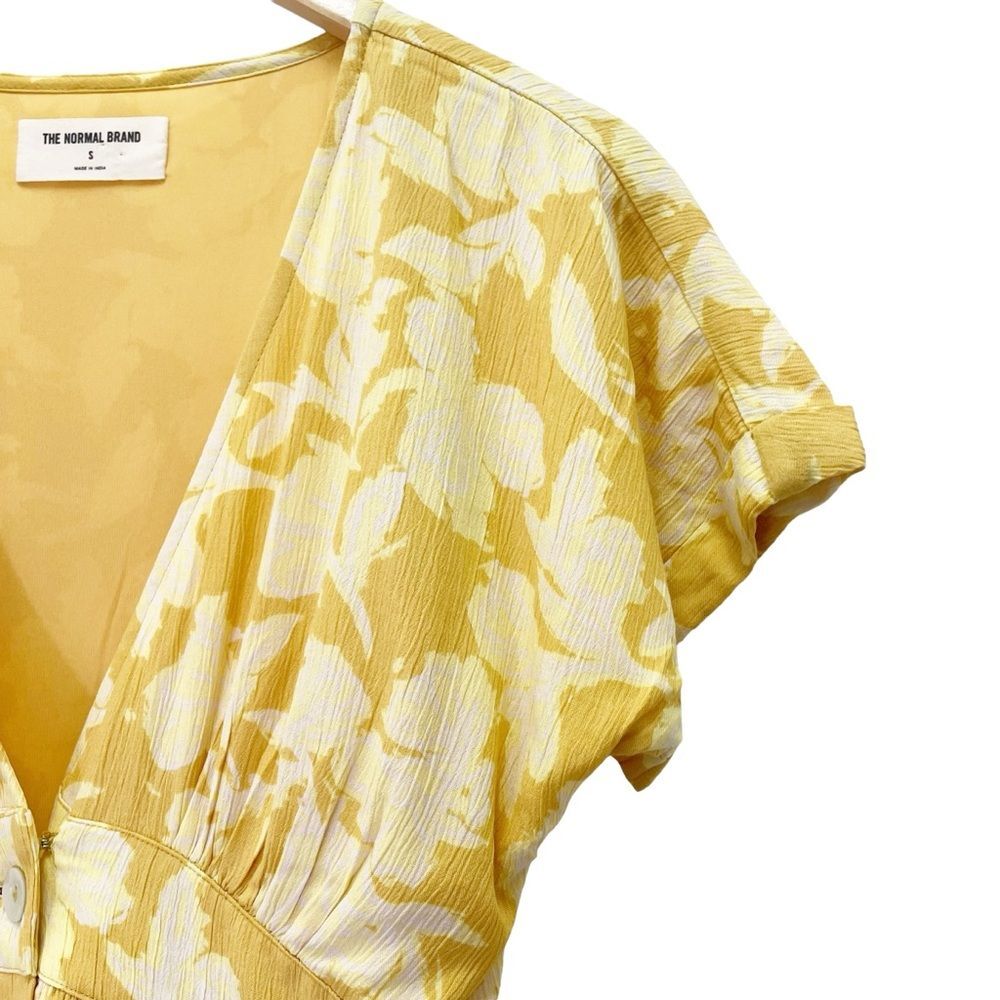 NWT The Normal Brand Ezra Crepe Deep V Button Thru Dress Yellow Size Small NEW - Picture 5 of 16